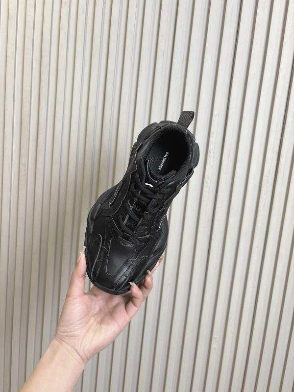 1743581858 339 Balenciaga Flash 3xl Runner Half Cloth Papa Shoes
