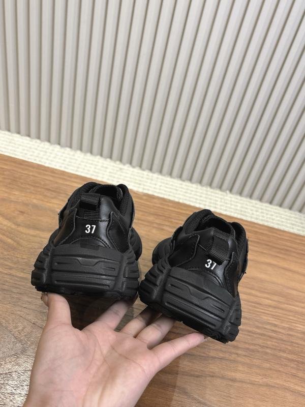 1743581860 331 Balenciaga Flash 3xl Runner Half Cloth Papa Shoes