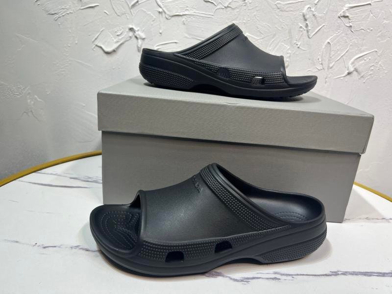 1743585559 533 BALENCIAGA SLIDE MENs collaborative sandals sandals
