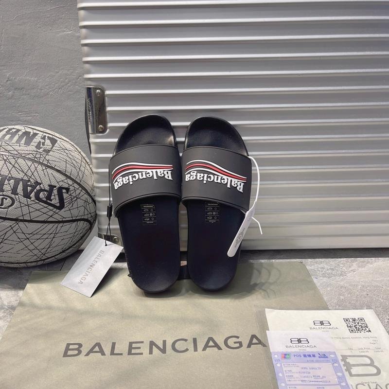 1743607537 755 Balenciaga Political Campaign Series series of trendy couples