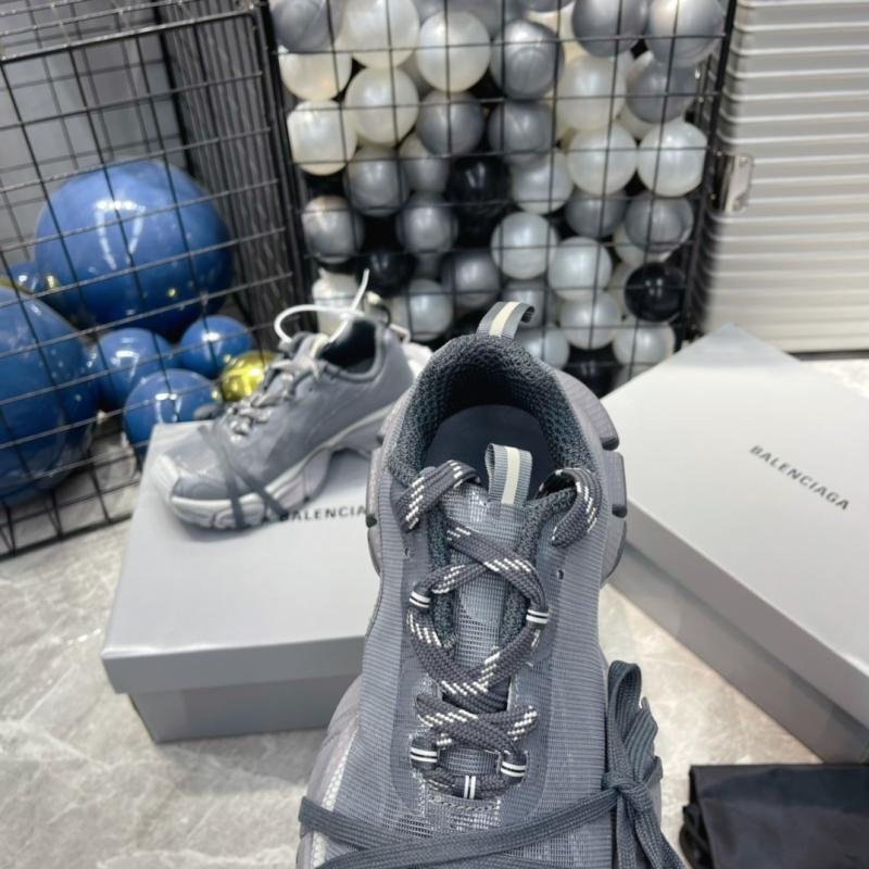 1743633209 912 Balenciaga 3xl sneaker nine generation series couple of relaxed daddy