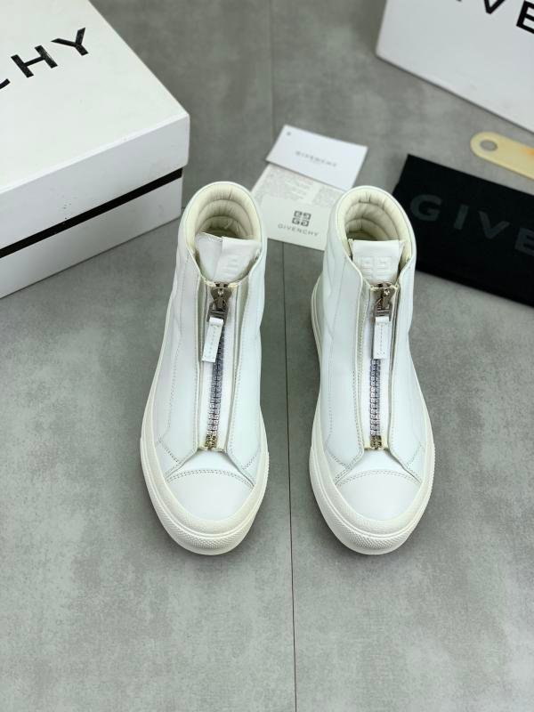 1743732135 762 Givenchy Couples high shoes