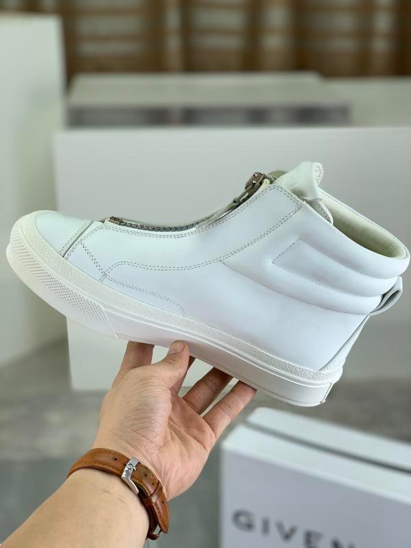 1743732136 435 Givenchy Couples high shoes
