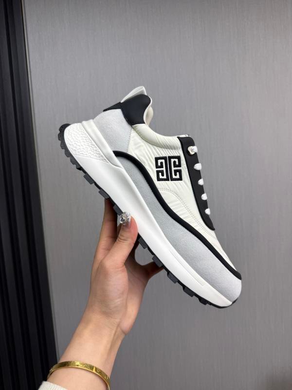 1743761600 54 Givenchy givenchy occasional sports shoes improving the height of men