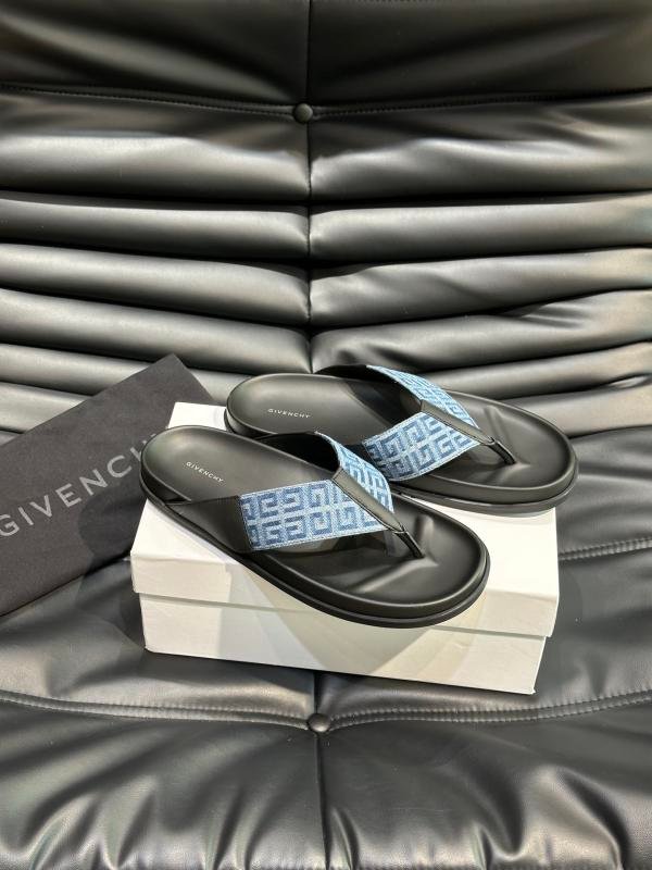 1743768896 634 Givenchy Classic Mens Tlip Flops