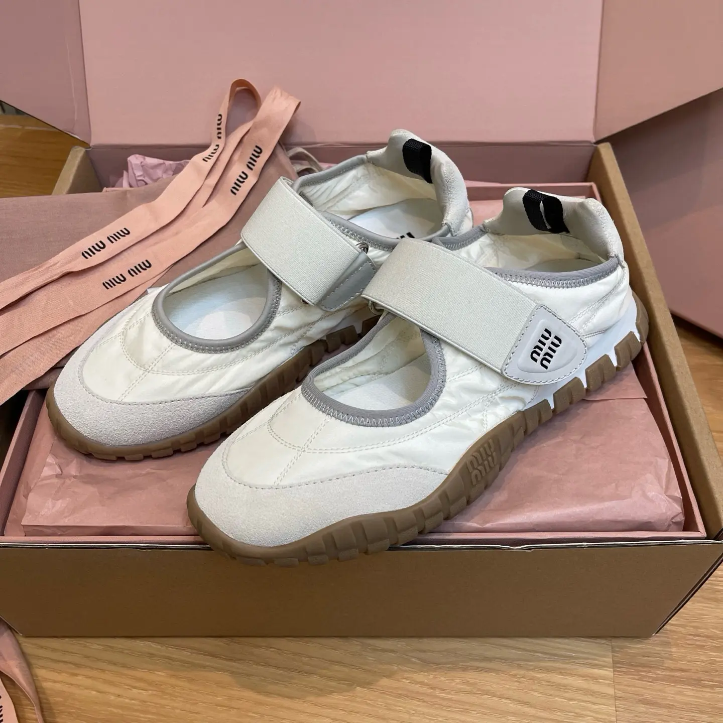 Gucci Shoes With Diamonds