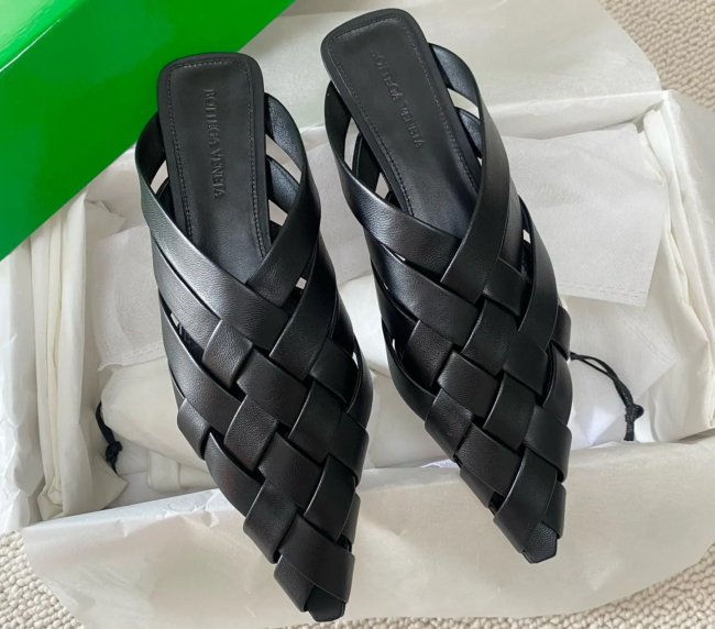 Bottega Venet 2023 Flat-Soled Woven Sandals Womens​