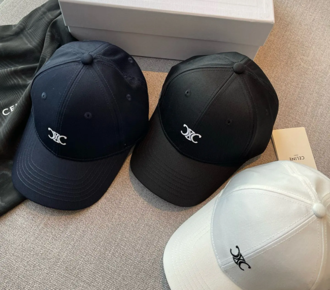 【CELINE】Arc de Triomphe embroidered baseball cap Top version (1)