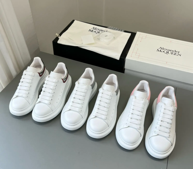 High-quality Version of Alexander Mcqueen White Sneakers