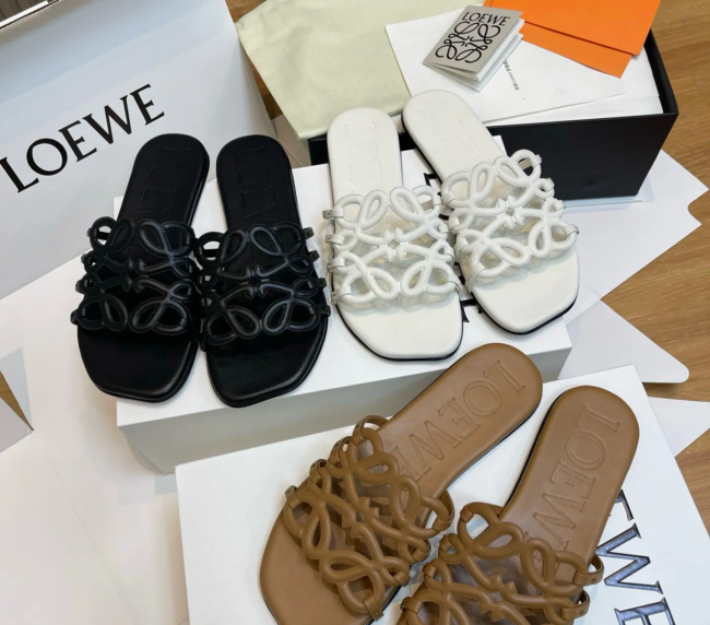 Loewe Handmade Customized Hollow Slippers Sandals