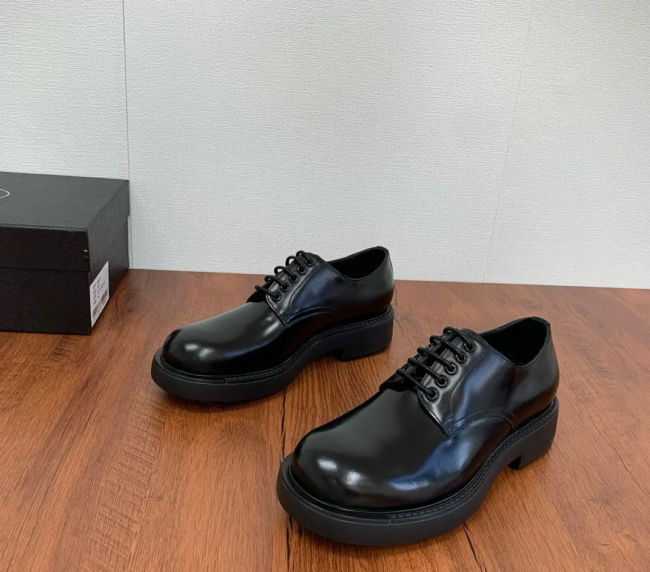 Prada 2024 Men's Round-Toe Cowhide Lace-Up Derby Shoes