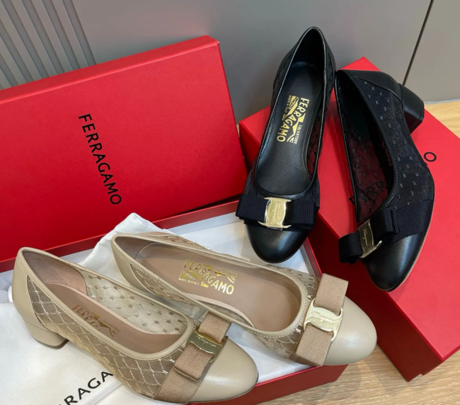 Ferragamo Super Fairy Hollow Mesh Jacquard & Sheepskin Bow Pump (1)
