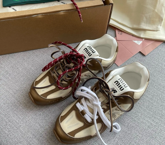  New Balance x Miu Miu 530 SL Suede Leather Sneakers (3)