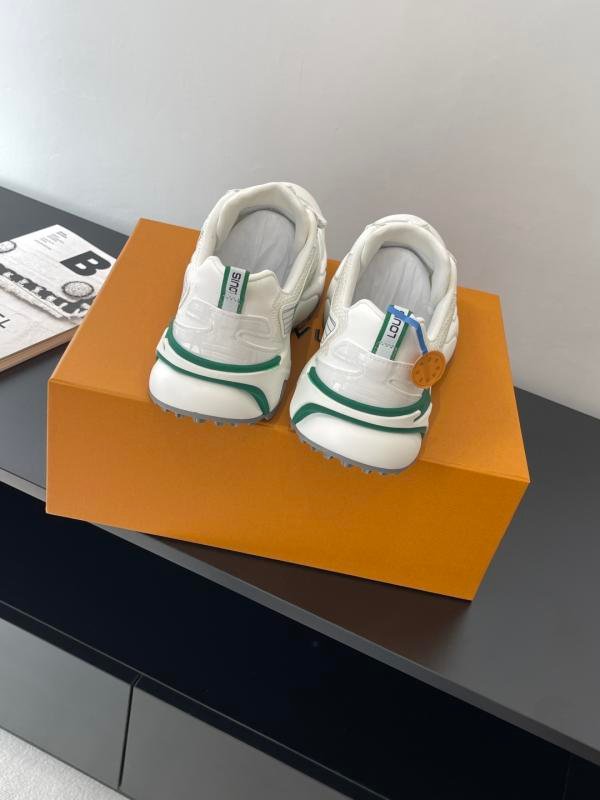 1751017566 358 Louis Vuitton Runner Tatic Series Sneakers relaxed with thick soles