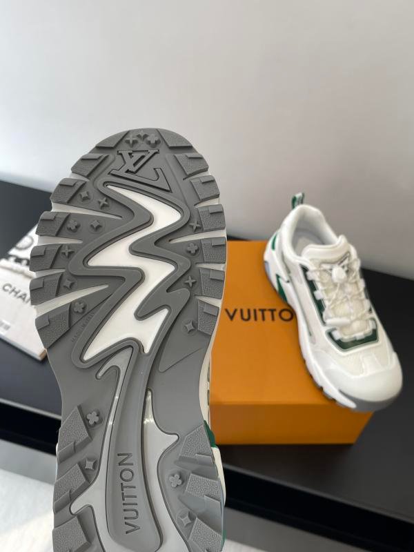 1751017567 653 Louis Vuitton Runner Tatic Series Sneakers relaxed with thick soles