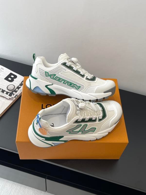 1751017567 670 Louis Vuitton Runner Tatic Series Sneakers relaxed with thick soles