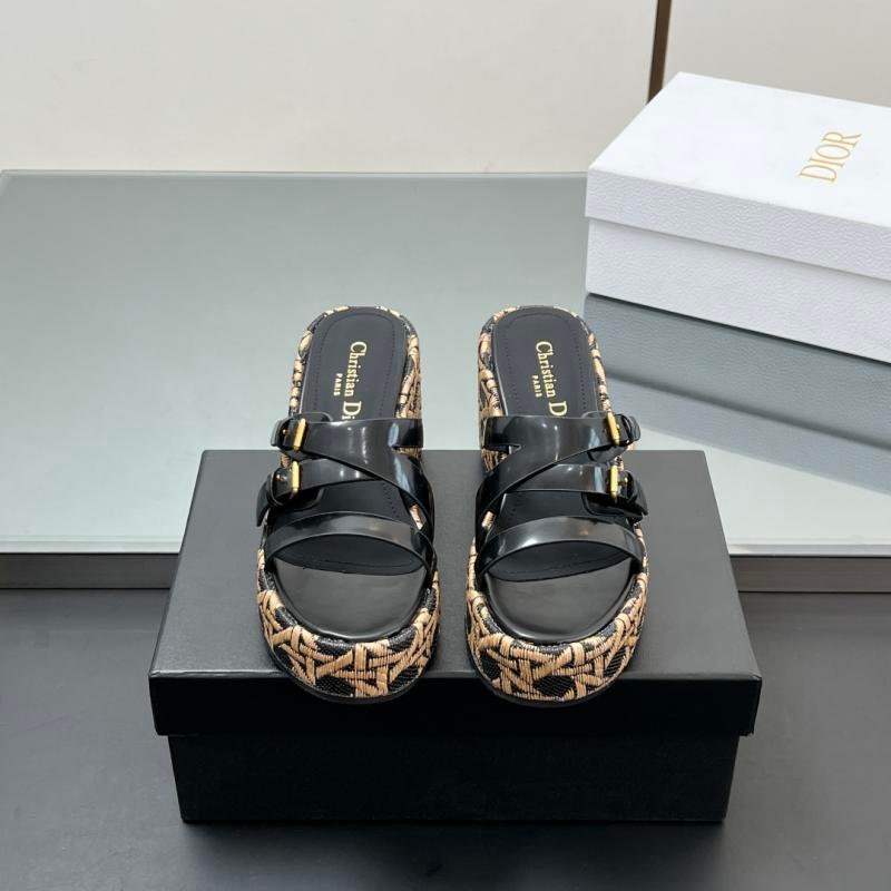 New Sandals Dior D-Atitude Cedge in spring and summer 2025