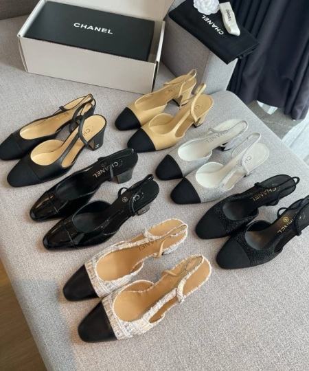 Chanel leather slingback thick-heeled sandals (2)