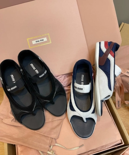 MiuMiu catwalk style ballet flip-flop sports sandals (1)