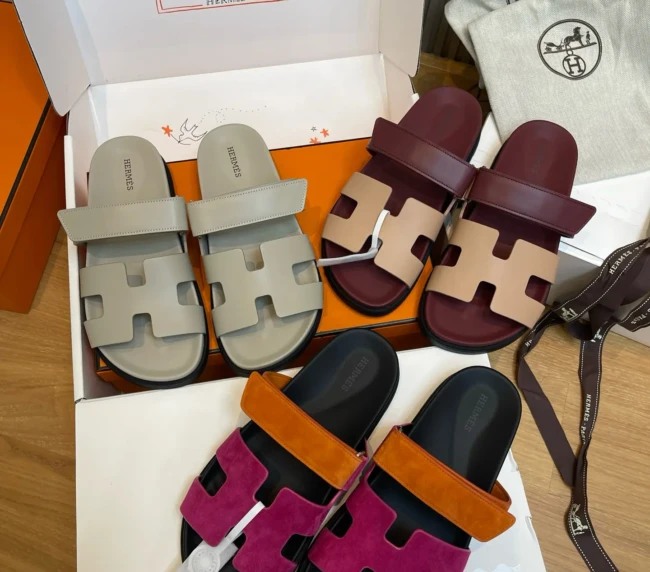 Purchasing ceiling-level Hermes Chypre slippers (1)