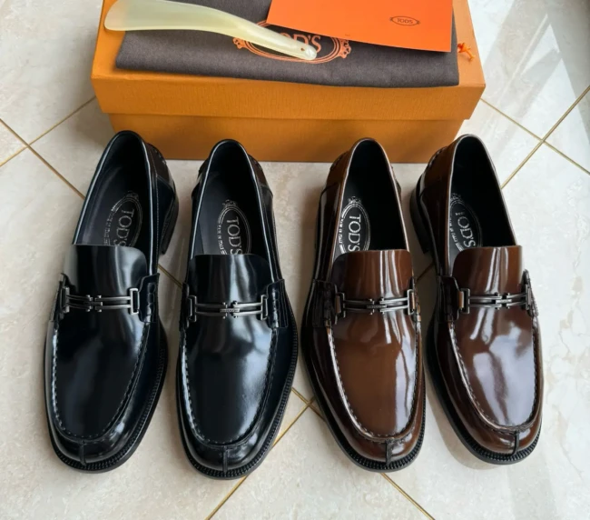 TODS Tods casual leather shoes (1)