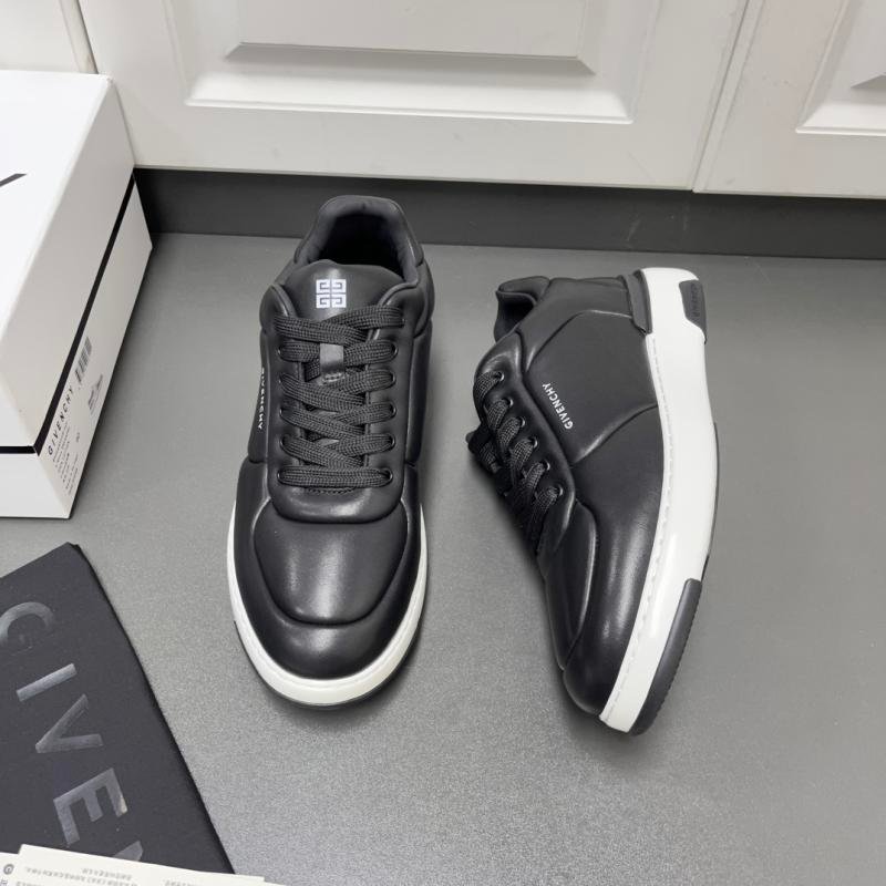 1751449937 88 Givenchy Wing Series Low Top Casual Sneakers black and white
