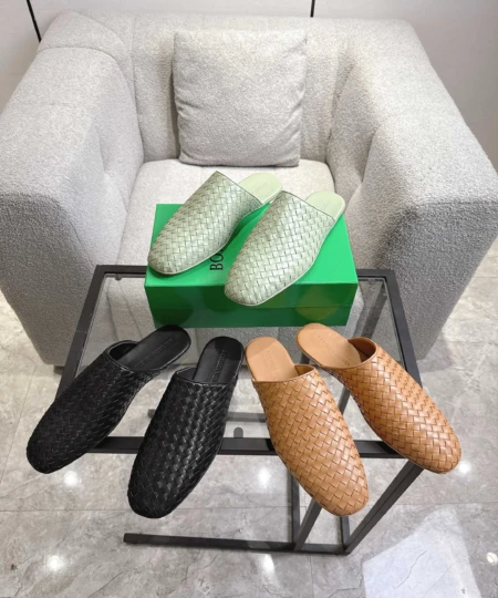 2025 Fall Counter Synchronized Couple Style Bottega Veneta Square Toe Flat Slippers wholesalers factory (1)