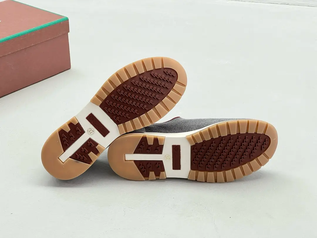 2025 Italian luxury brand Loro capsule series 360LP Flexy Walk casual shoes factory wholesale 10 2025 Italian luxury brand Loro capsule series 360LP Flexy Walk casual shoes. (11)