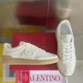 Valentino Upvilage of the COUSUAL SNEAKER couples series