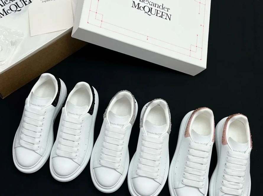 J Renee Wholesale Shoes: Elevating Retail with Fashion-Forward Sophistication