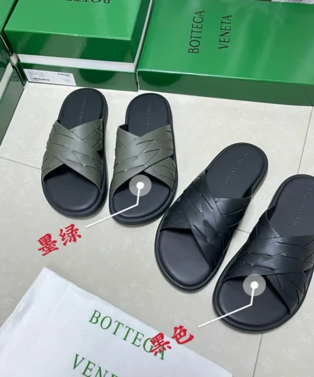 B0TTEGA VENETA (BV for short) 2025 Cross-type Men's BAND Sandals Official Website Sync (1)