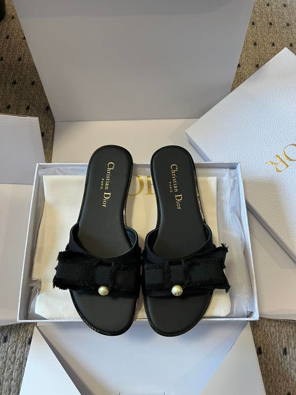 Dior 2025 Bow Pearl Plat-Slippers