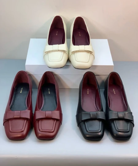 The Row's new block-heeled bow-knot Mary Jane shoes (3)