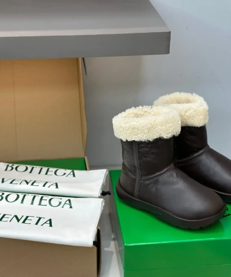 Bottega Veneta BV New AutumnWinter Sheepskin and Fur Snap Waterproof Snow Boots (3)