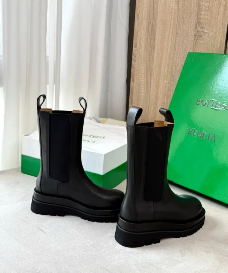 BV's classic cigarette boots (4)