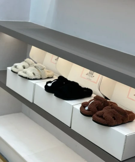 Hermes CHYpRe Sandals Teddy Fur Slides (2)