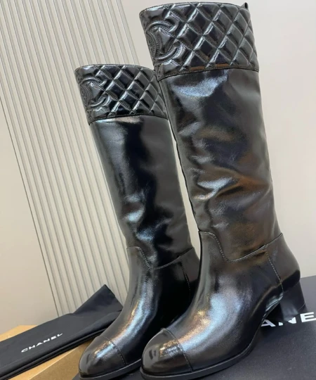 New Chanel Diamond-Pattern Boots factory wholesale (3)
