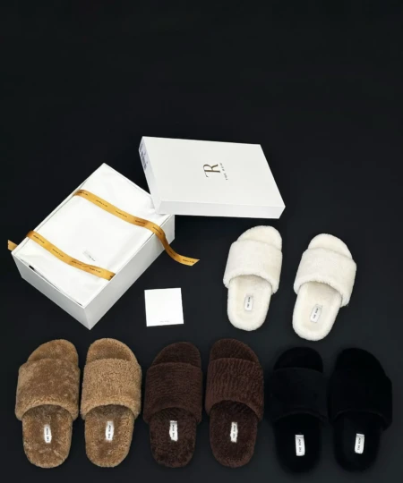 The Row's adorable lambswool slippers (2)