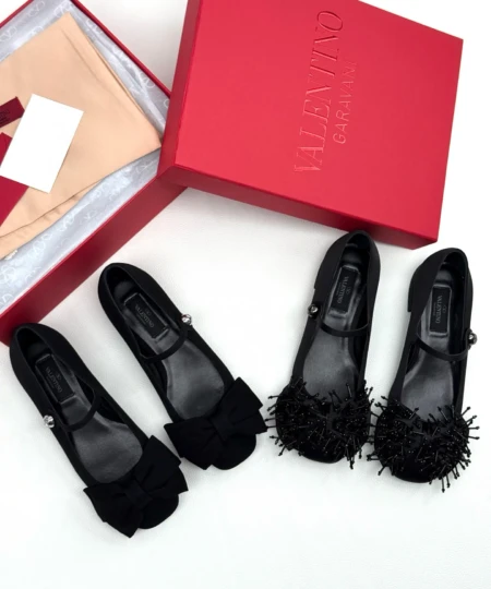 Valentino Beaded Bow Strapless Pumps (3)