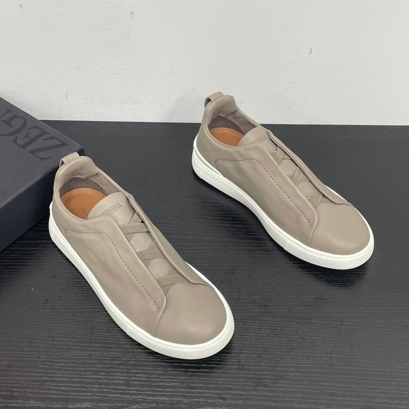 Zegna SECONDSKIN Triple Stitch™ low-top sneakers 1 Image 2: Close-up of the Triple Stitch elastic detail