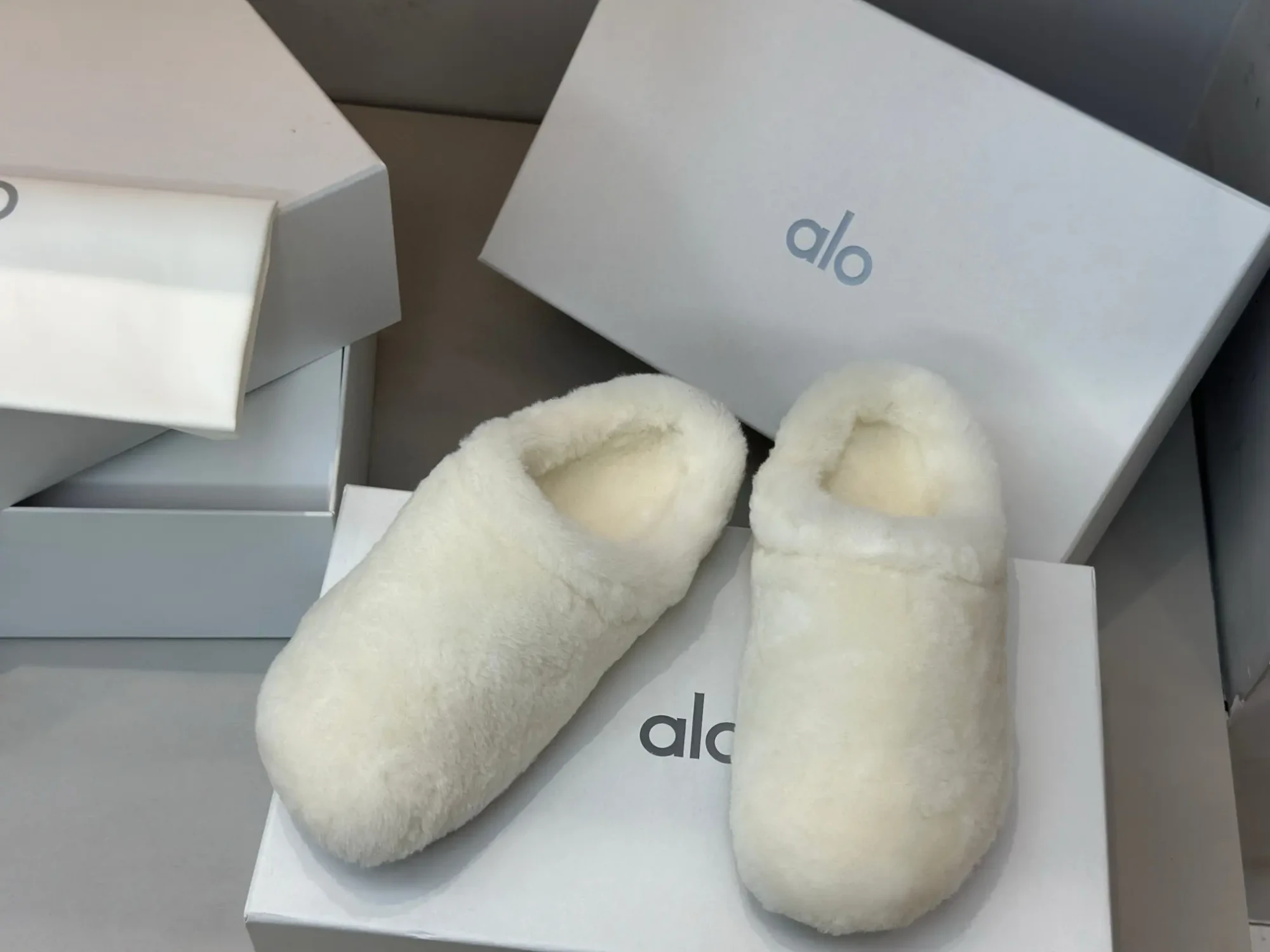 ALO Birkenstock wool cloud slippers factory wholesale 7 ALO Birkenstock wool cloud slippers factory wholesale (4)