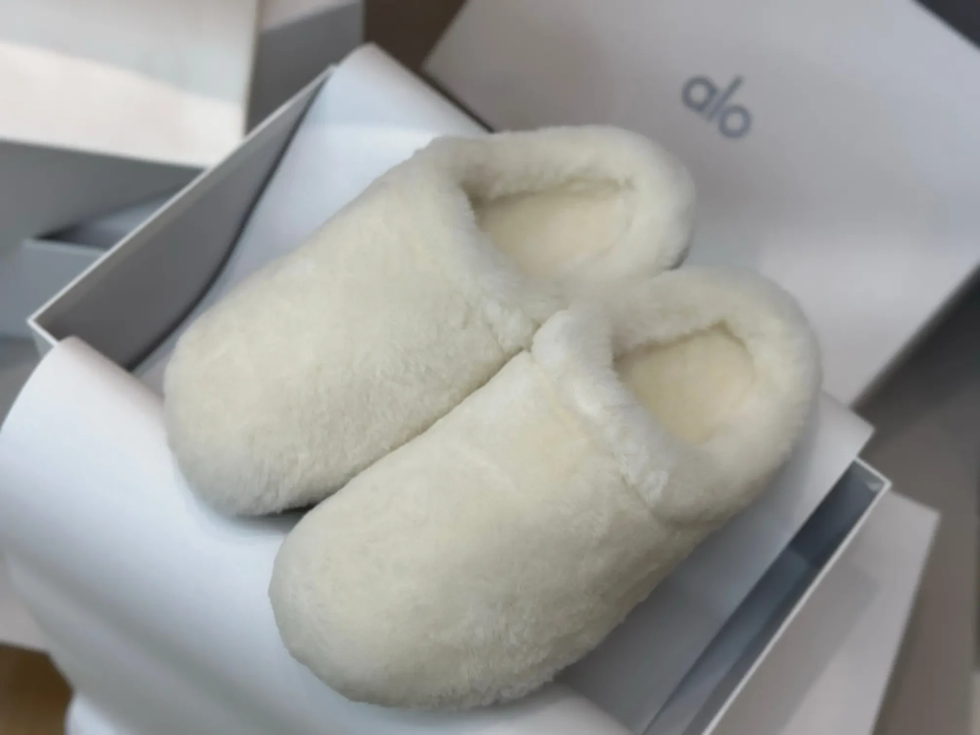 ALO Birkenstock wool cloud slippers factory wholesale 9 ALO Birkenstock wool cloud slippers factory wholesale (6)