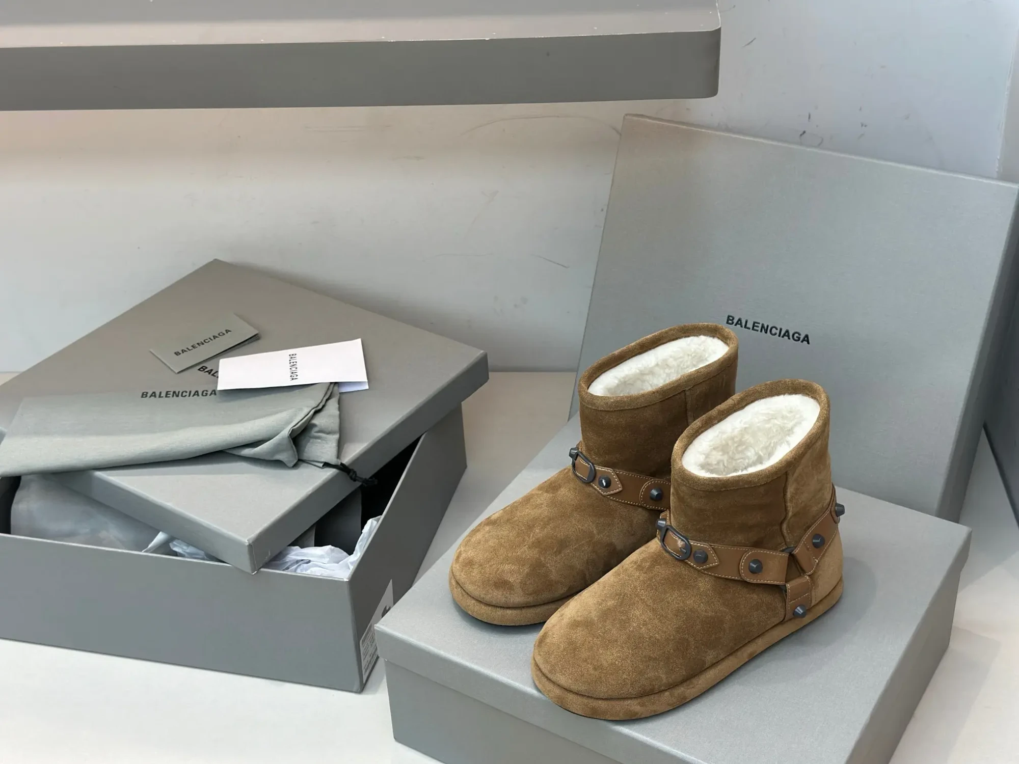BALENCIAGA* Fall/Winter New Wool Ankle Boots 11 BALENCIAGA FallWinter New Wool Ankle Boots (10)
