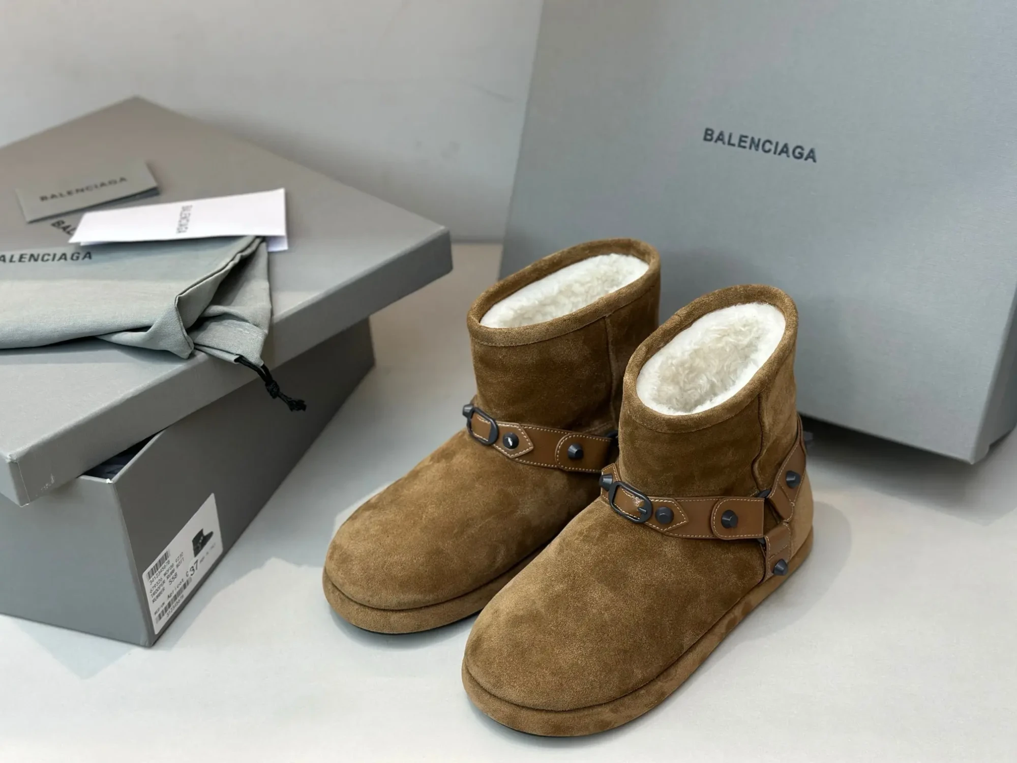 BALENCIAGA* Fall/Winter New Wool Ankle Boots 16 BALENCIAGA FallWinter New Wool Ankle Boots (15)