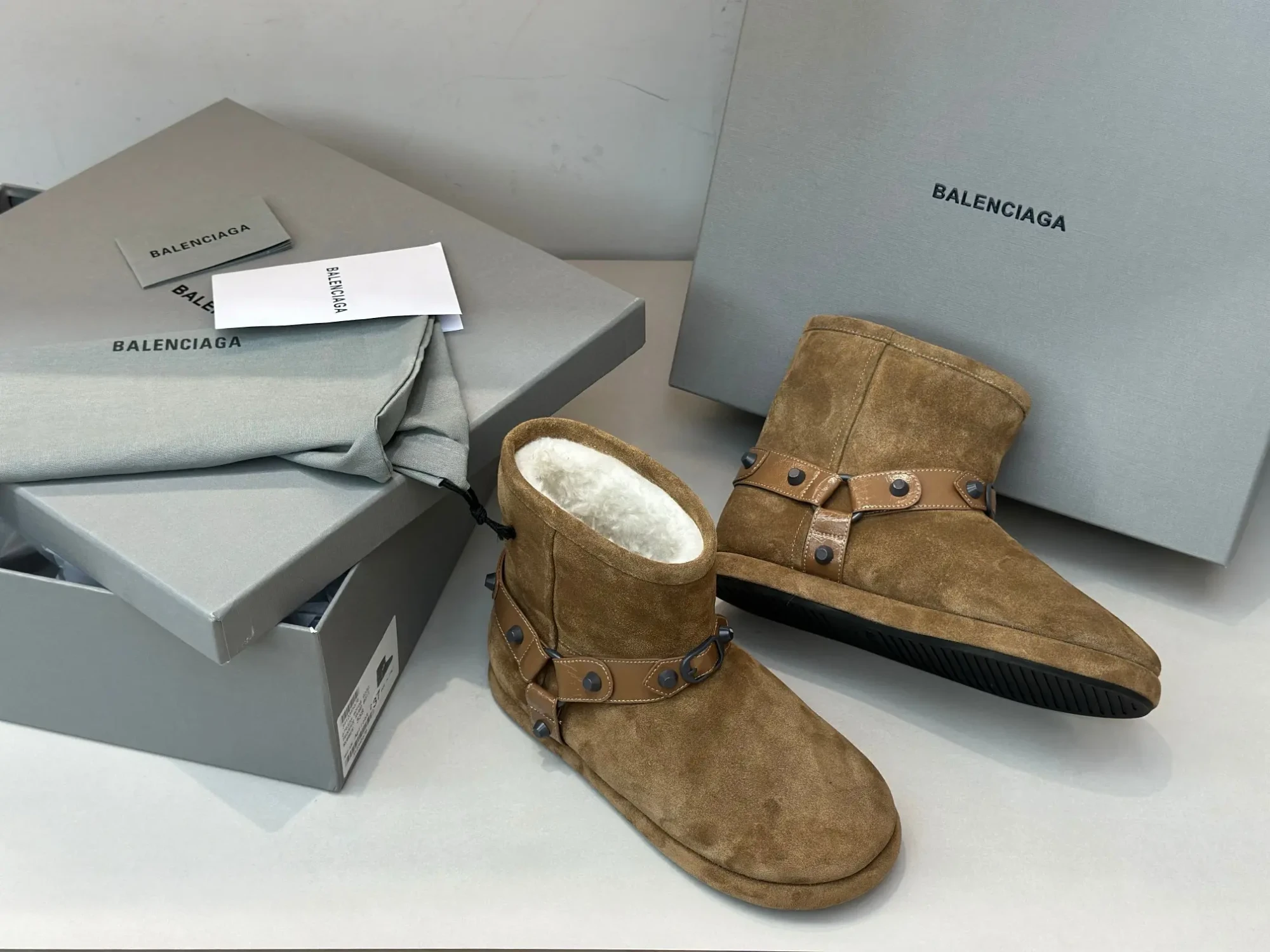 BALENCIAGA* Fall/Winter New Wool Ankle Boots 17 BALENCIAGA FallWinter New Wool Ankle Boots (16)