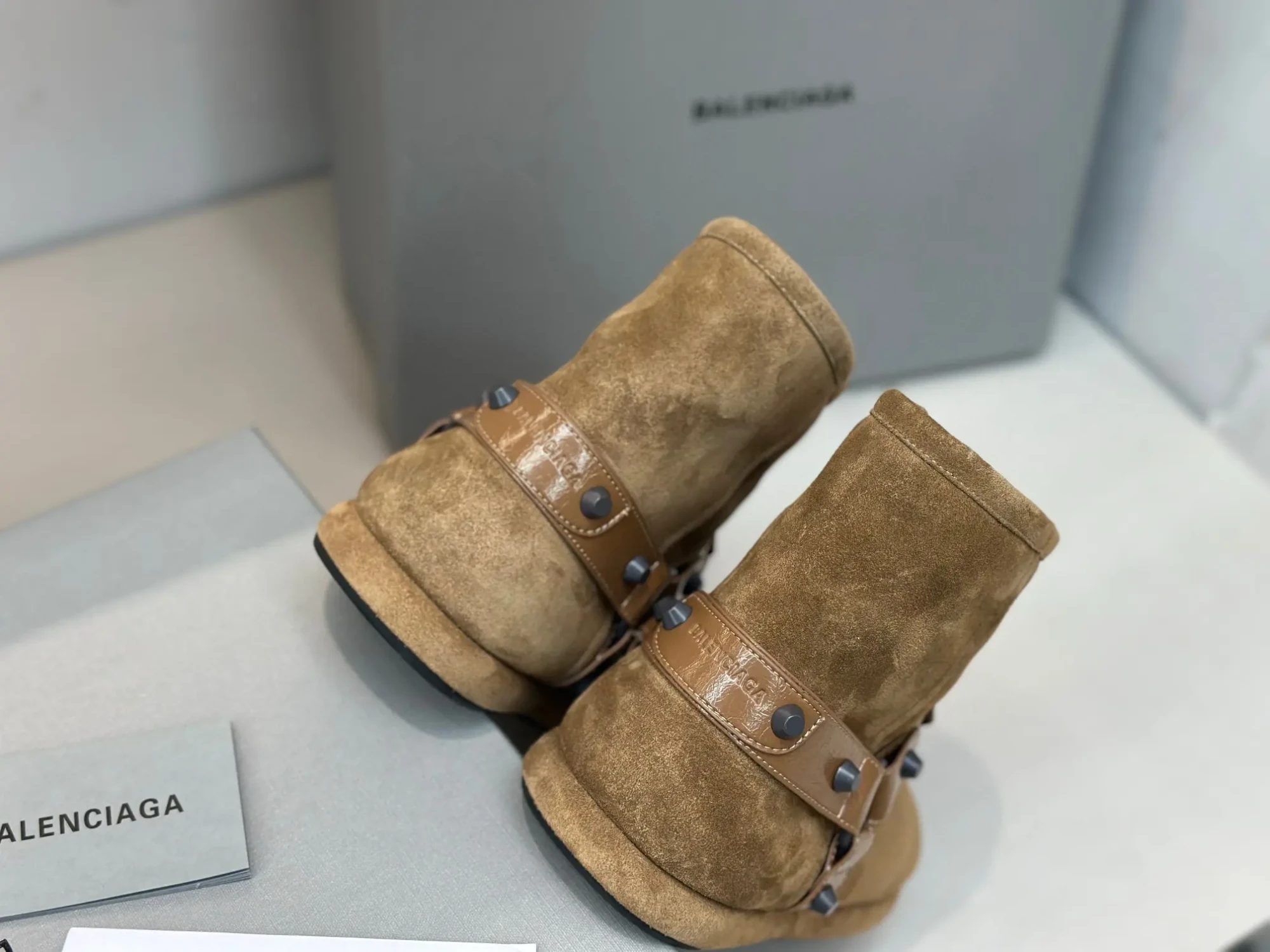 BALENCIAGA* Fall/Winter New Wool Ankle Boots 19 BALENCIAGA FallWinter New Wool Ankle Boots (18)