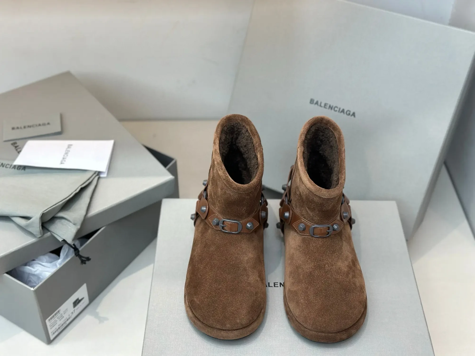 BALENCIAGA* Fall/Winter New Wool Ankle Boots 21 BALENCIAGA FallWinter New Wool Ankle Boots (20)
