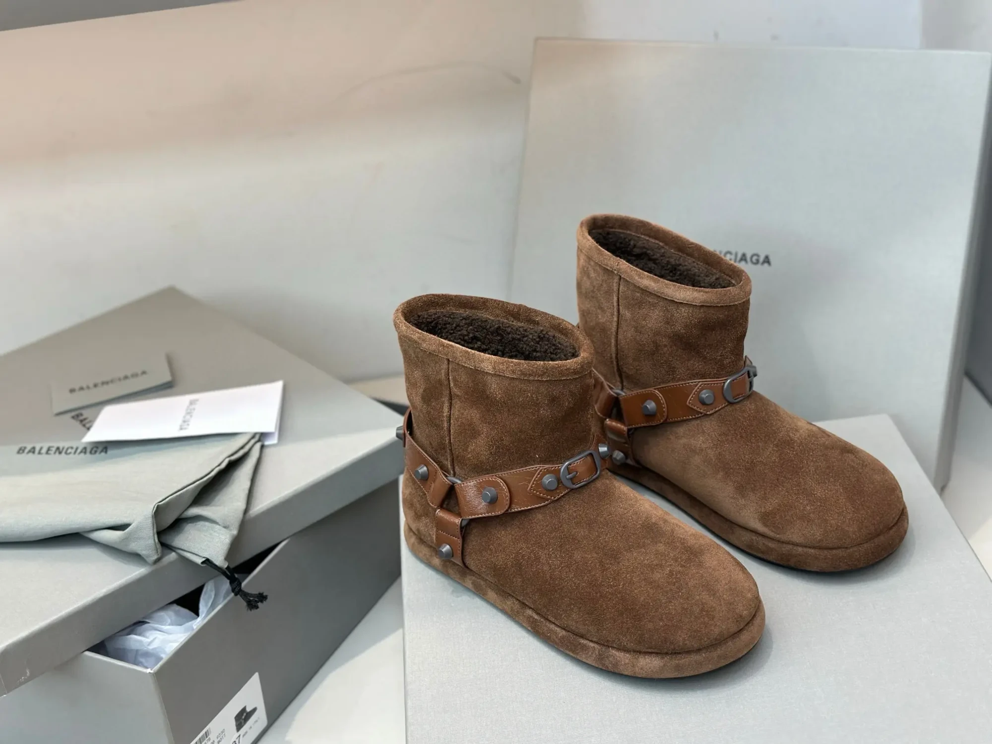 BALENCIAGA* Fall/Winter New Wool Ankle Boots 22 BALENCIAGA FallWinter New Wool Ankle Boots (21)