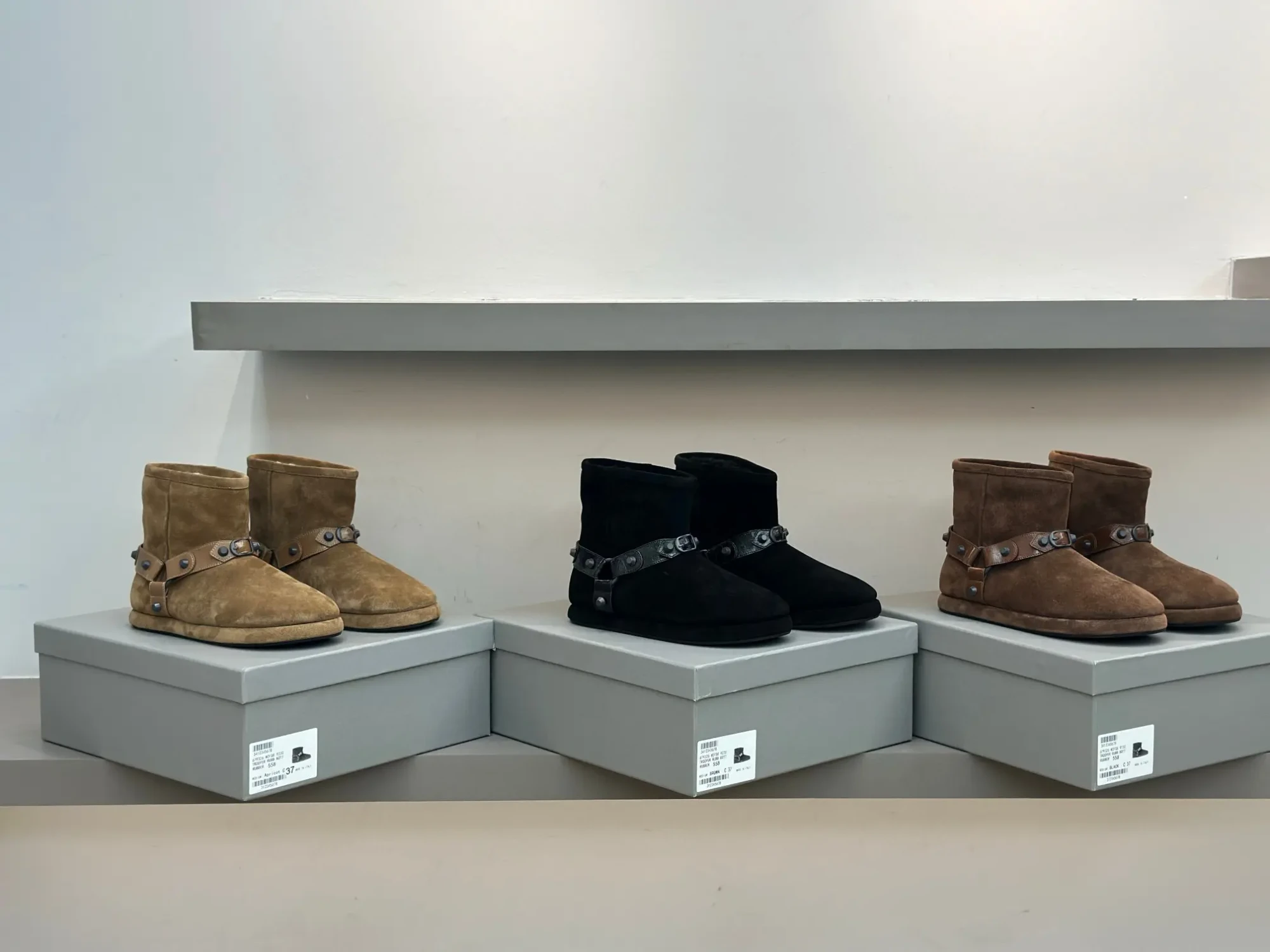 BALENCIAGA* Fall/Winter New Wool Ankle Boots 29 BALENCIAGA FallWinter New Wool Ankle Boots (29)