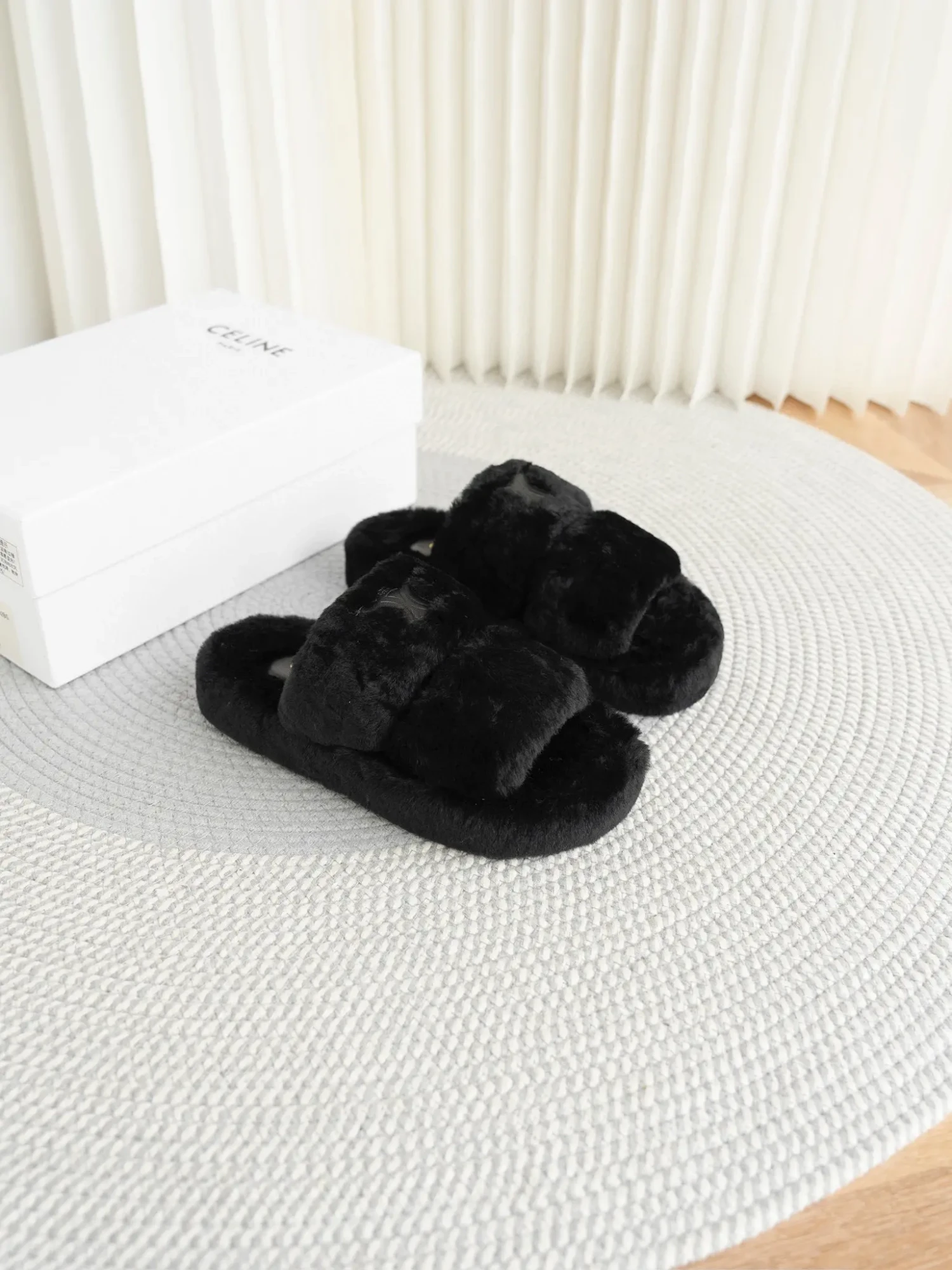 Celine's new fall shearling slippers 22 Celine's new fall shearling slippers (22)